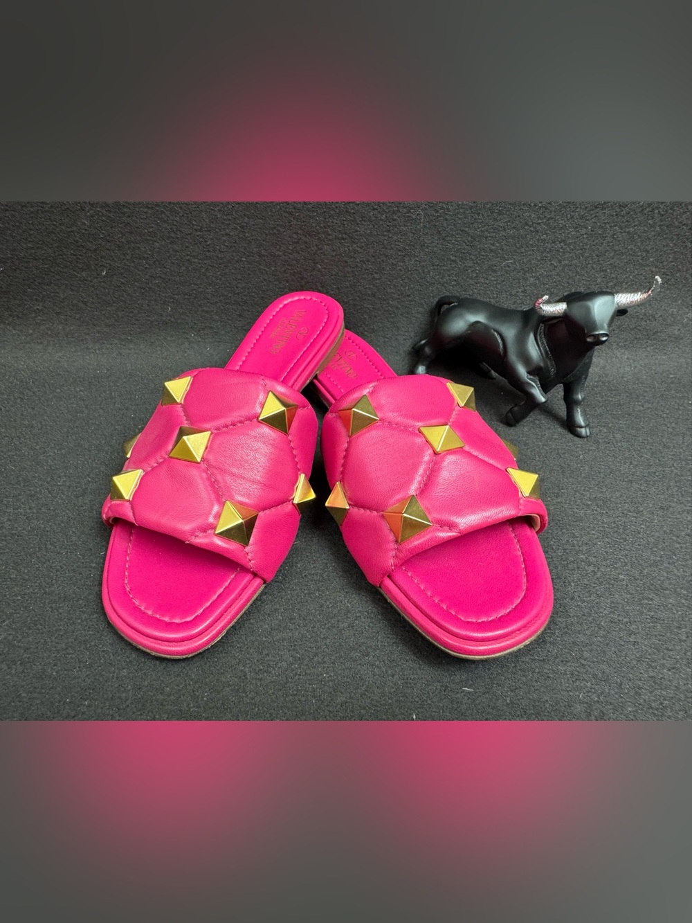 Valentino Garavani Fuchsia Leather Slide Sandals with Gold Logo
